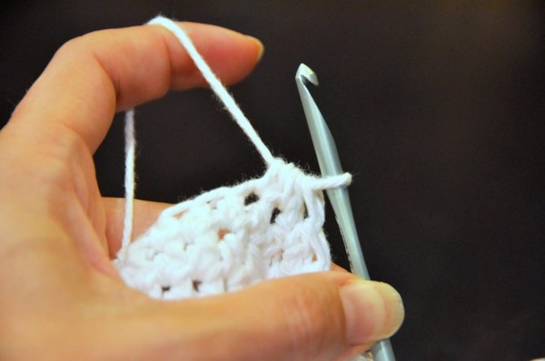 [Image: cach-moc-mu-len-16-600x398.jpg]