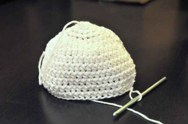 [Image: cach-moc-mu-len-17-600x398.jpg]