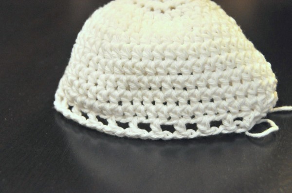 [Image: cach-moc-mu-len-18-600x398.jpg]