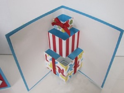 Thiệp moel handmade 3d hình hộp quà đáng yêu quá!